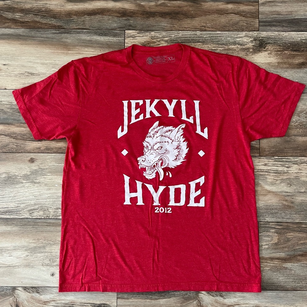 EUC Men’s Jekyll Hyde T-Shirt. Size XL.